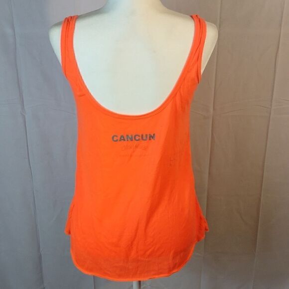 Cancun Senor Frog "Love Frogs" Sequined Tank Top - Picture 5 of 8